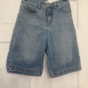 Classic Levi’s 512 Blue Denim Shorts